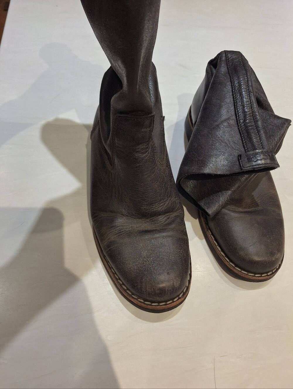 Women's roll over Charcoal Grey Roots Tribe Leather Boots size 9